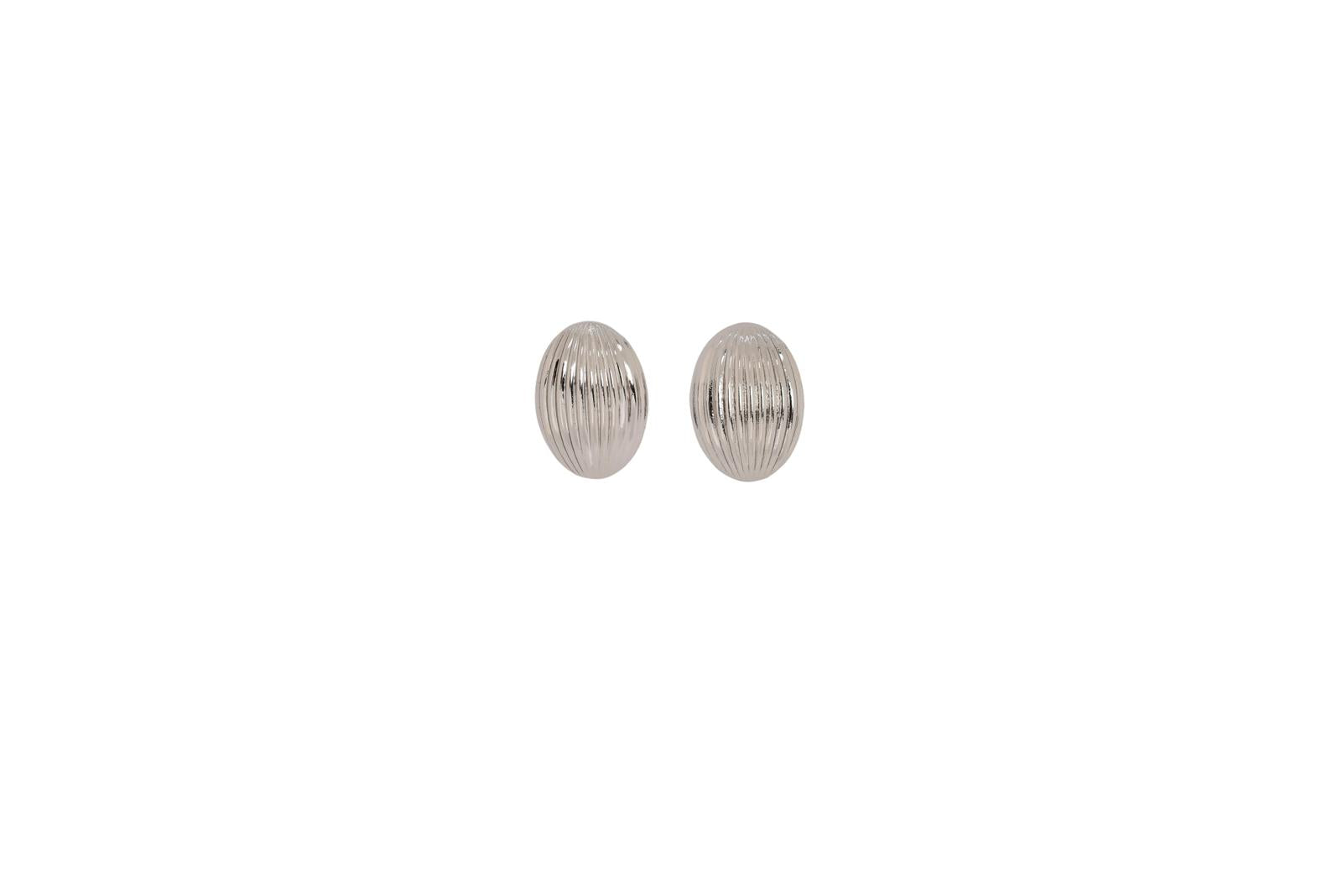 Ribbed silver Earrings